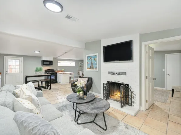 721 Reuter Dr, West Sacramento, CA 95605