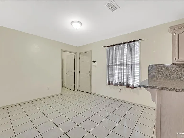 609 Via Sol Dr — Photo 16