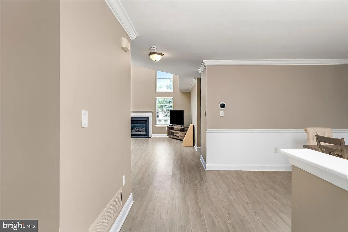 2 bed, 2.5 bath, 1828 sqft, $3,000 — Photo 4