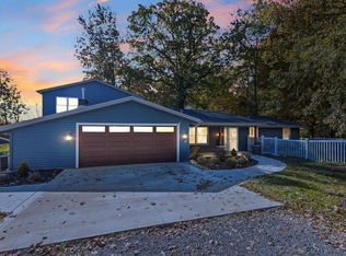 8728 Stellhorn Rd, Fort Wayne, IN 46815