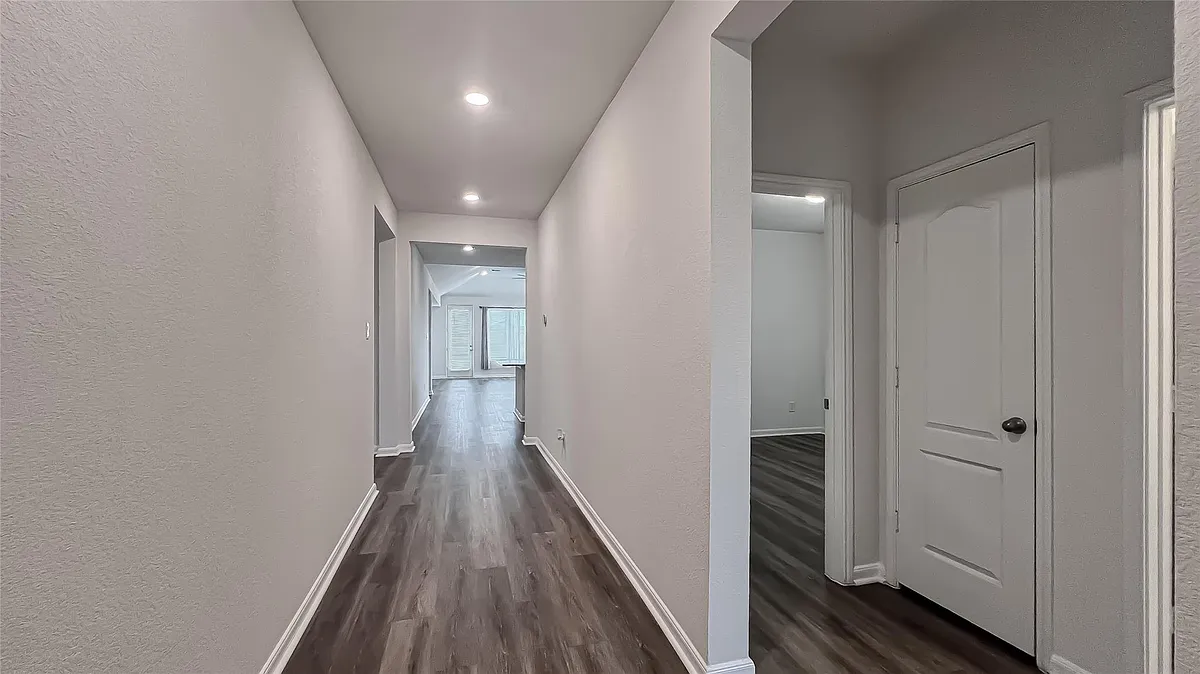 Building Photo - 25507 Reign Wayman Ct