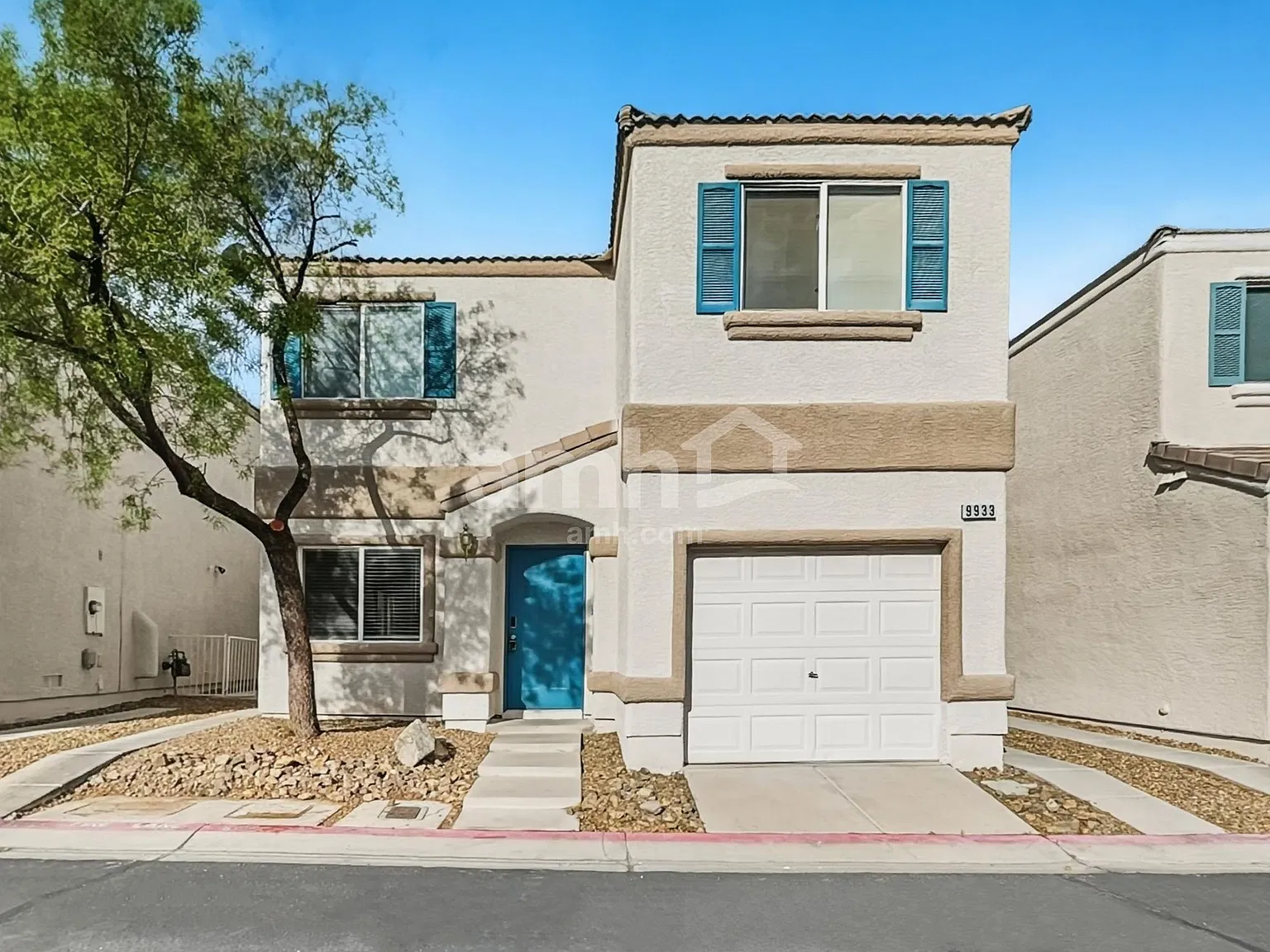 3 bed, 2.5 bath, 1170 sqft, $1,840 — Photo 1