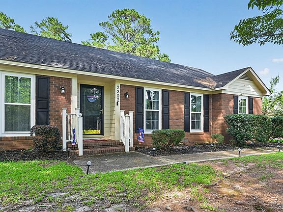 3rd image of 2302 W Alberson Dr