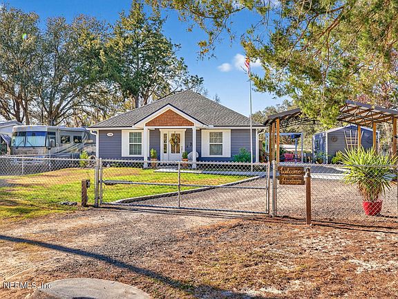 2nd image of 155 KINGFISH Avenue