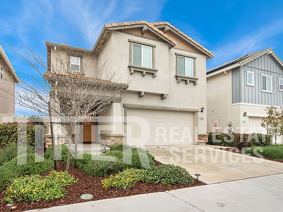 5th image of 3867 Roseparke Way