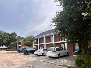 951 Vision Oaks Blvd, Gulfport, MS 39507