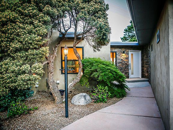 5th image of 13209 Sunset Canyon Dr NE