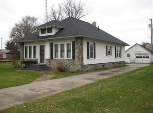 302 S Main St, Drayton, ND 58225