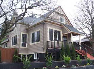 940 NE Oneonta St, Portland, OR