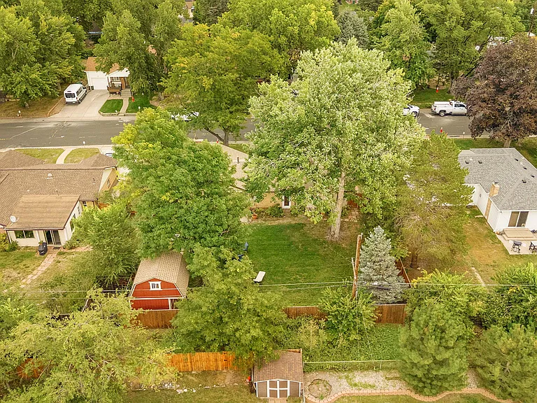 4301 Marshall St — Photo 32