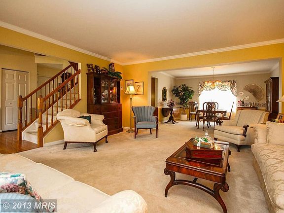 5th image of 9400 Weathersfield Dr