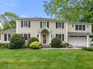 40 Oakridge Rd, Wellesley, MA 02481