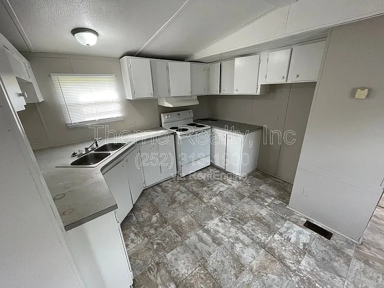 39 Travis Ln — Photo 7