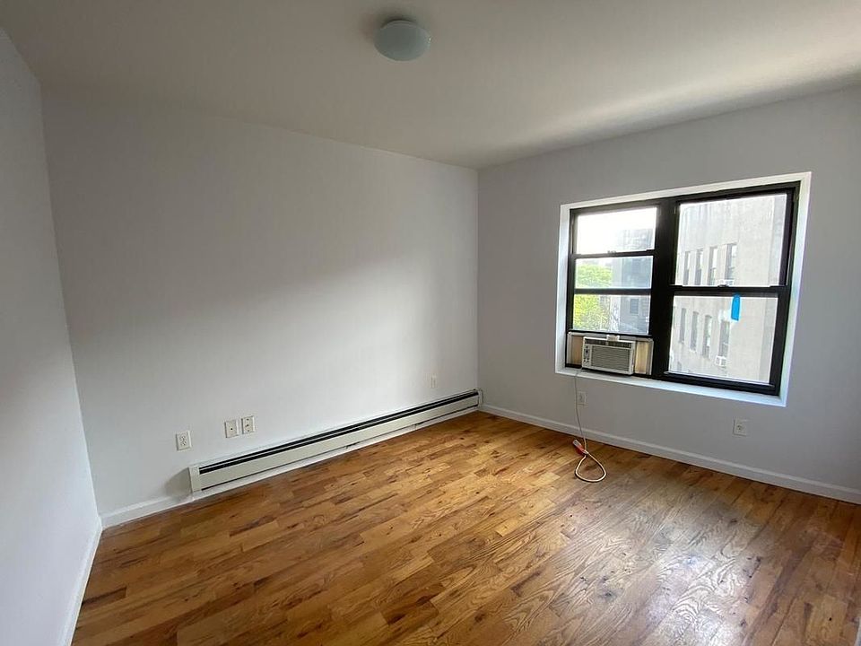1st image of 1922 Union St #3C