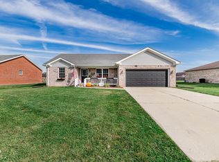 1905 Gaynell Dr, Seymour, IN 47274