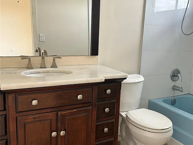 12500 NE 5th Ave #309 — Photo 7