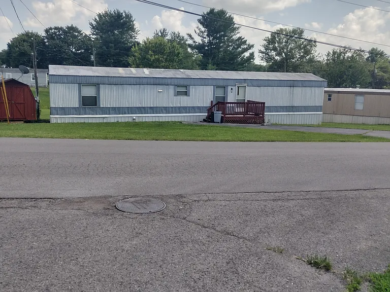 30 Sunny Acres Trailer Park — Photo 1