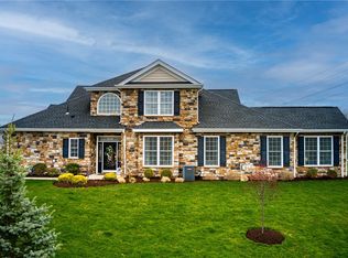 104 Gateway Dr, Pittsburgh, PA 15237