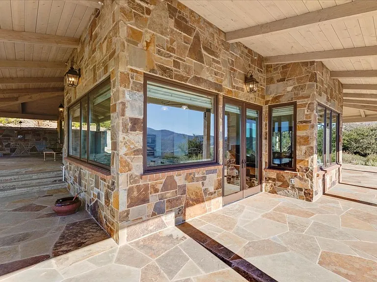 38 Asoleado Dr — Photo 7