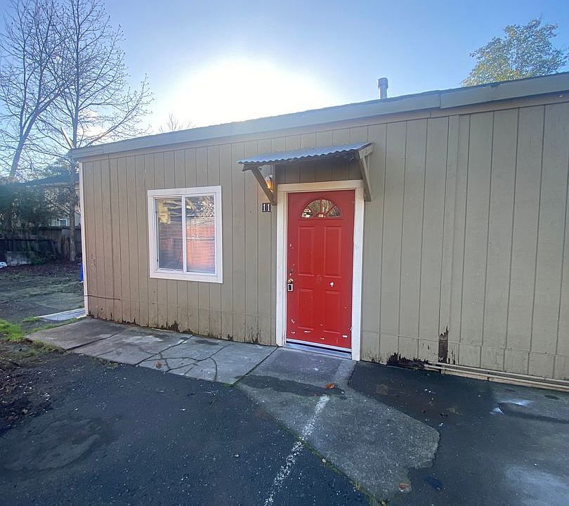 1st image of 450 N Cloverdale Blvd #11