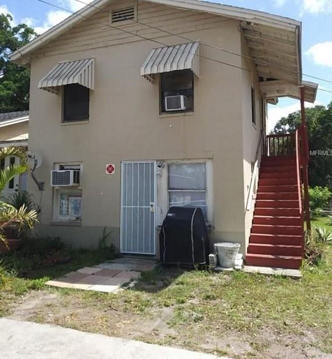 1st image of 930 18th St APT C