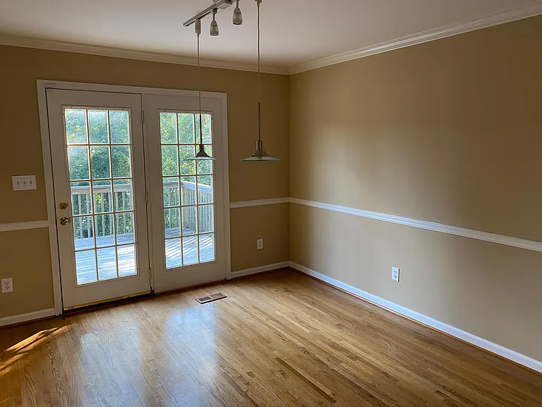 100 Moss Hill Ct — Photo 10