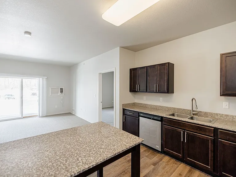 Kascade Place Apartments — Photo 109