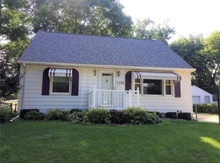 2442 Deborah Dr SW, Cedar Rapids, IA 52404