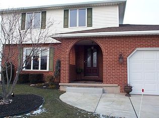 2219 Loree Cir, Niagara Falls, NY