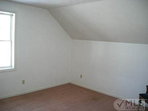 4th image of 15945 Water St