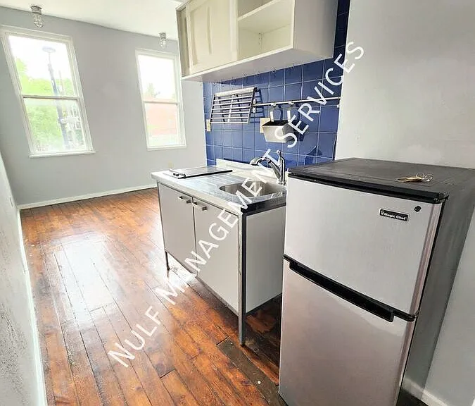 4901 Penn Ave #4 — Photo 1