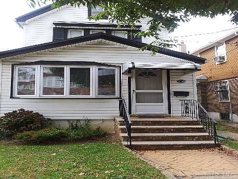 1st image of 9722 108th St