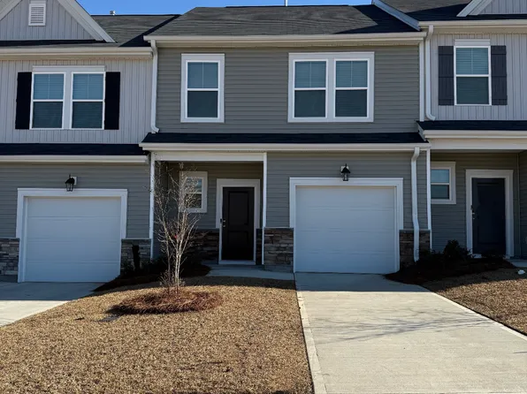1003 Cornelia St, Elgin, SC 29045