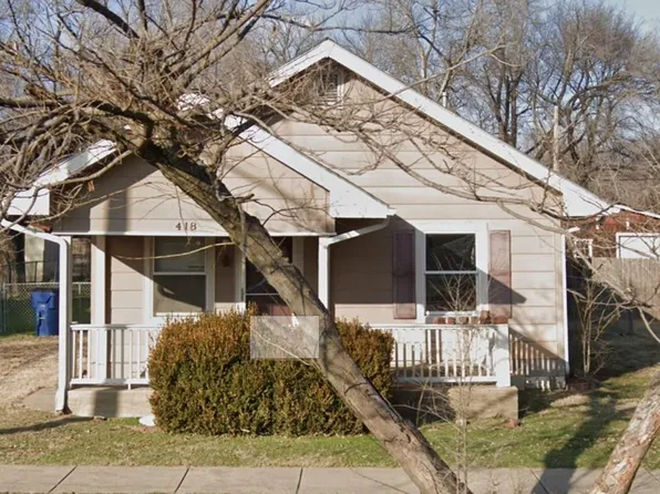 418 E 1st St, Douglass, KS 67039