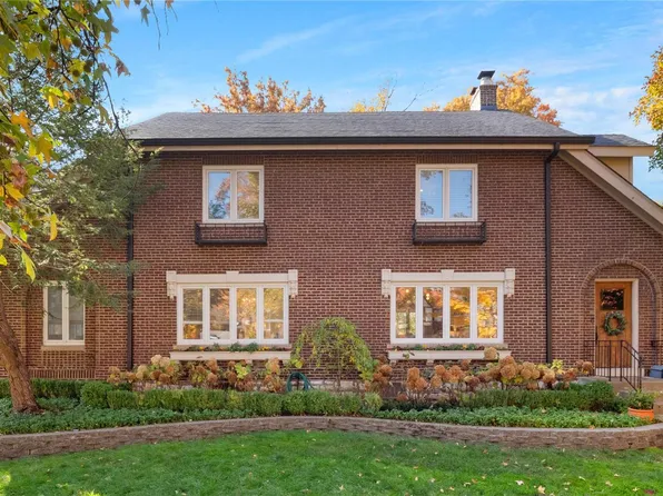 7622 Walinca Ter, Saint Louis, MO 63105