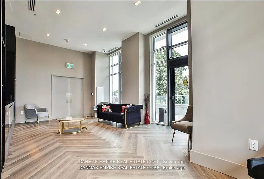 2 bed, $2,900 — Photo 4
