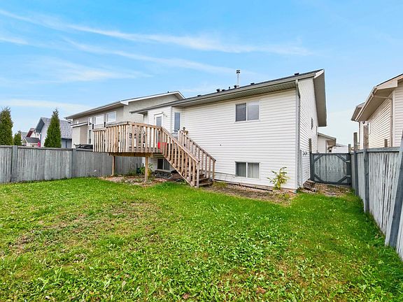 4th image of 7718 166a Ave NW