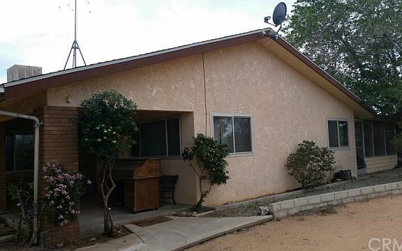 2nd image of 59425 Scandia Ln
