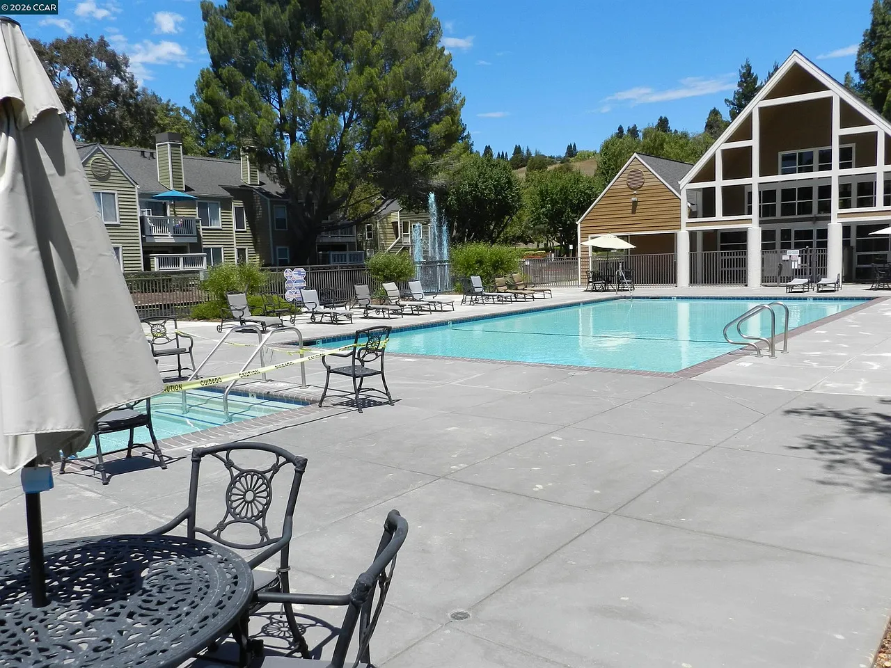 2 bed, 949 sqft, $2,900 — Photo 4