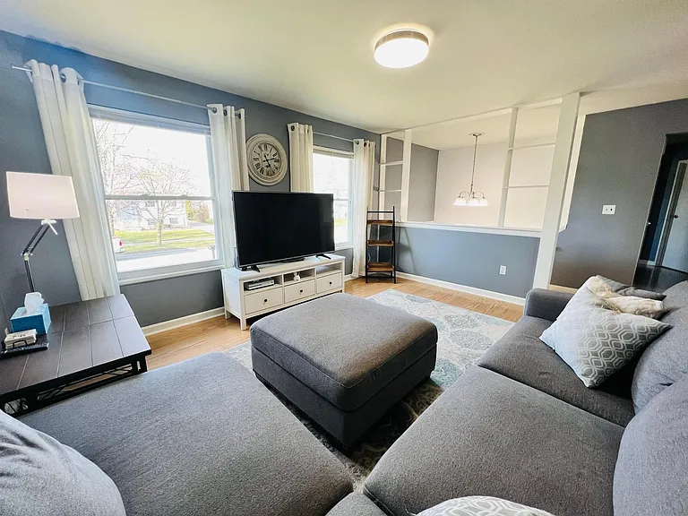 44453 Oregon Trl — Photo 3