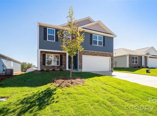 143 Callie River Ct, Clyde, NC 28721