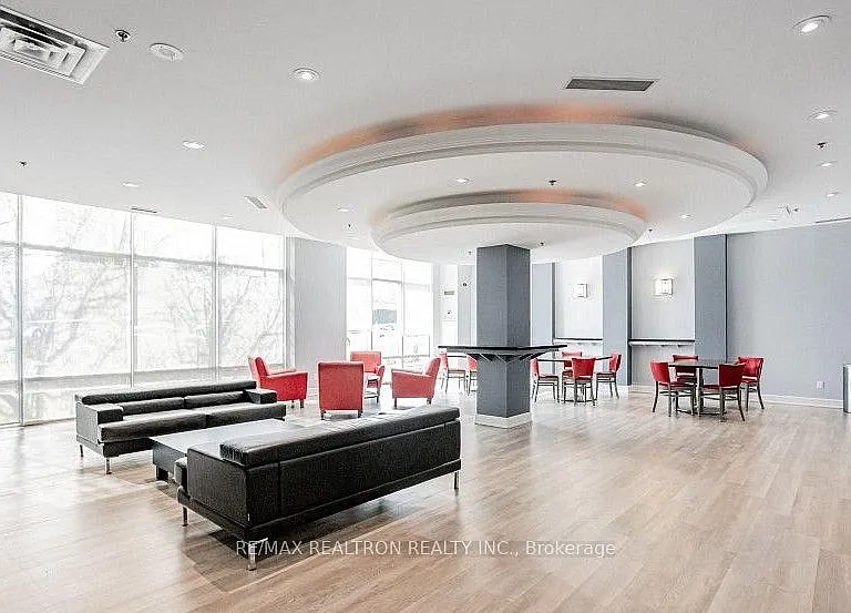 16 Harrison Garden Blvd #2407 — Photo 23