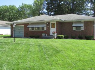 903 Lafayette Ave, Godfrey, IL