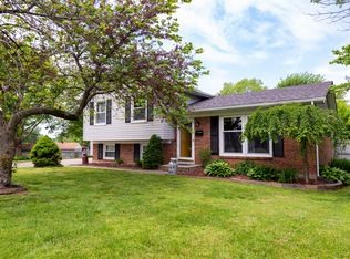 5303 Lansford Ct, Louisville, KY 40272