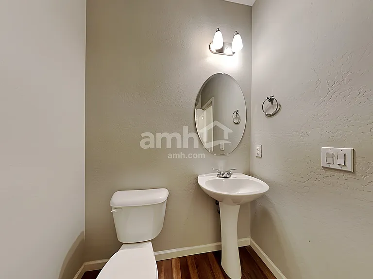 20732 W Thomas Rd — Photo 14