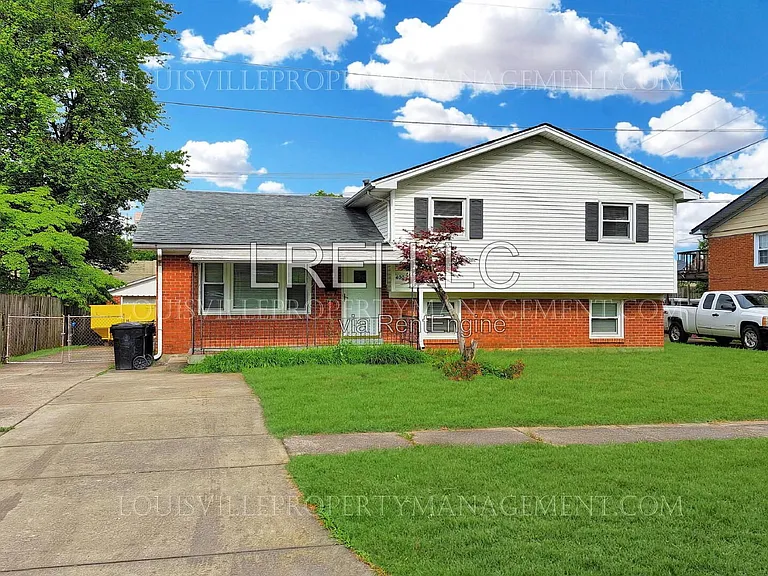 4007 Blossomwood Dr — Photo 1