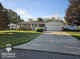 1918 Grove Ave, Owosso, MI 48867
