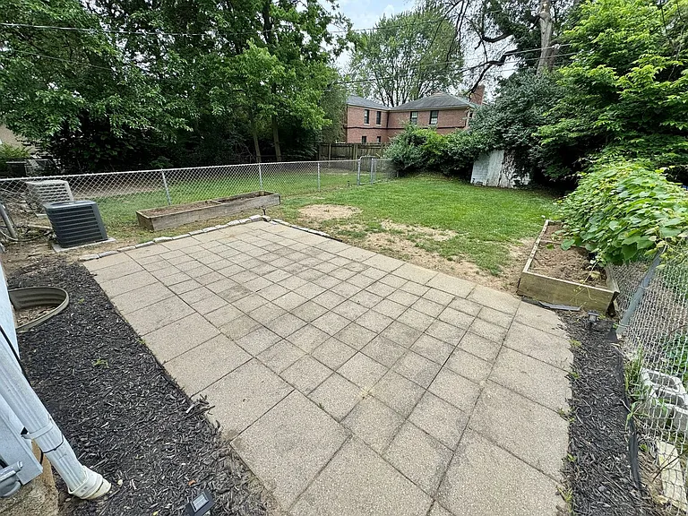 m1545-1547 W 7th Ave — Photo 32