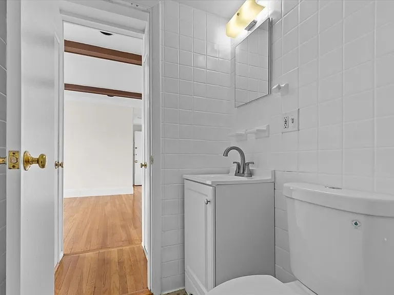110 Lanark Rd #10 — Photo 12