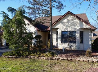 97 Clubhouse Ln, Marlboro, NJ 07746